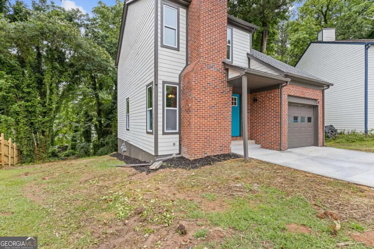 1111 Pin Oak Drive