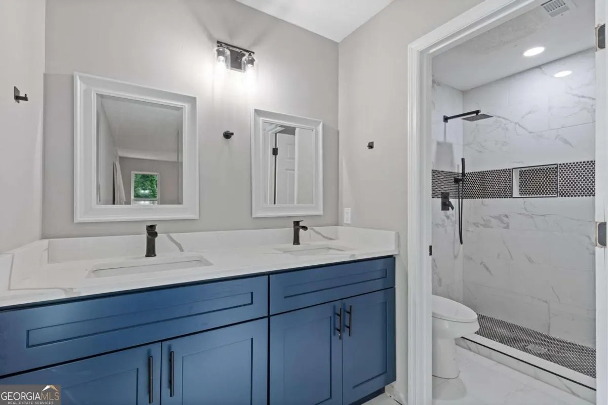 1111 Pin Oak Drive