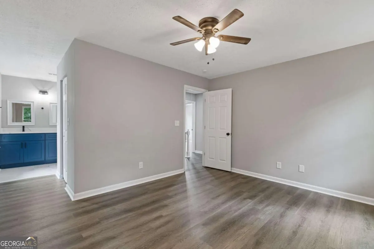 1111 Pin Oak Drive