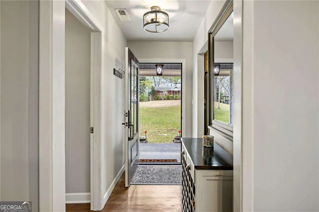 2341 Elmwood Circle