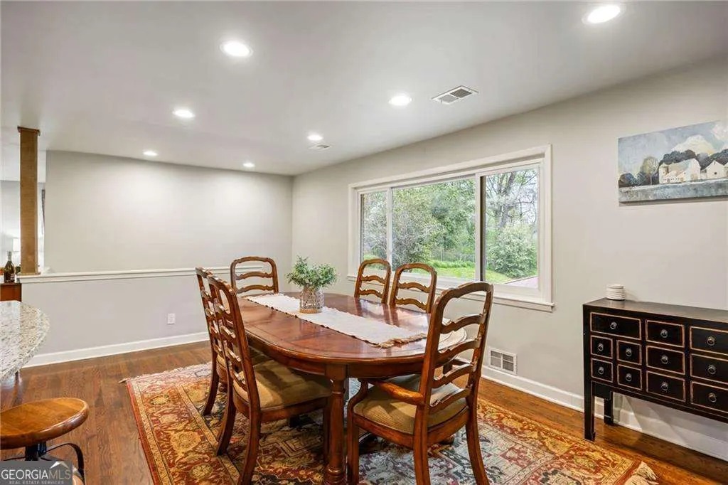 2341 Elmwood Circle