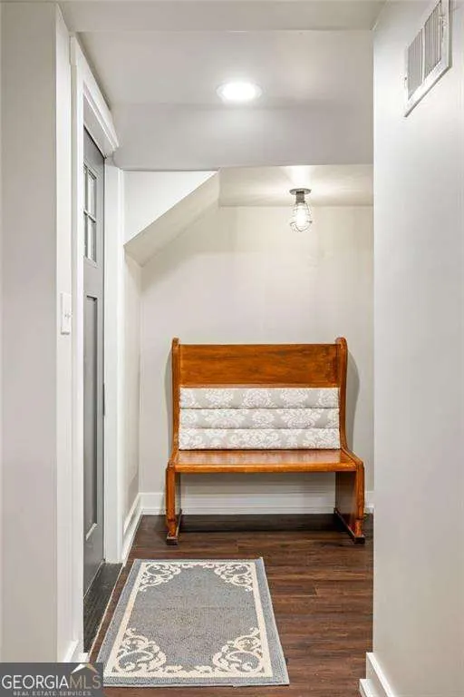 2341 Elmwood Circle
