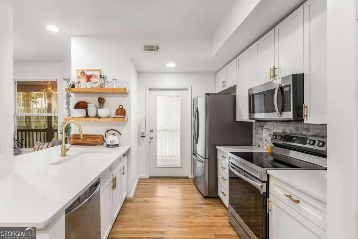 1404 951 Glenwood Avenue SE, #1404