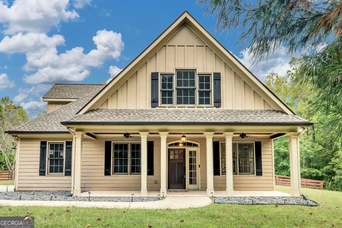118 Sylvias Way