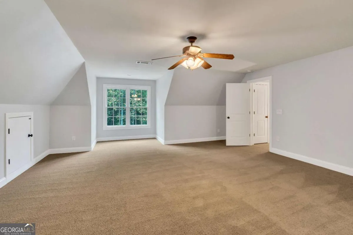 118 Sylvias Way