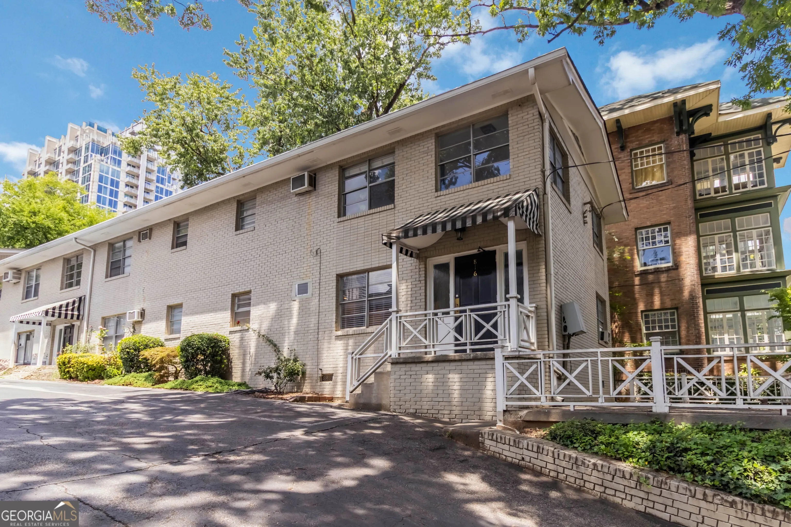 1 816 Piedmont Avenue NE, #1