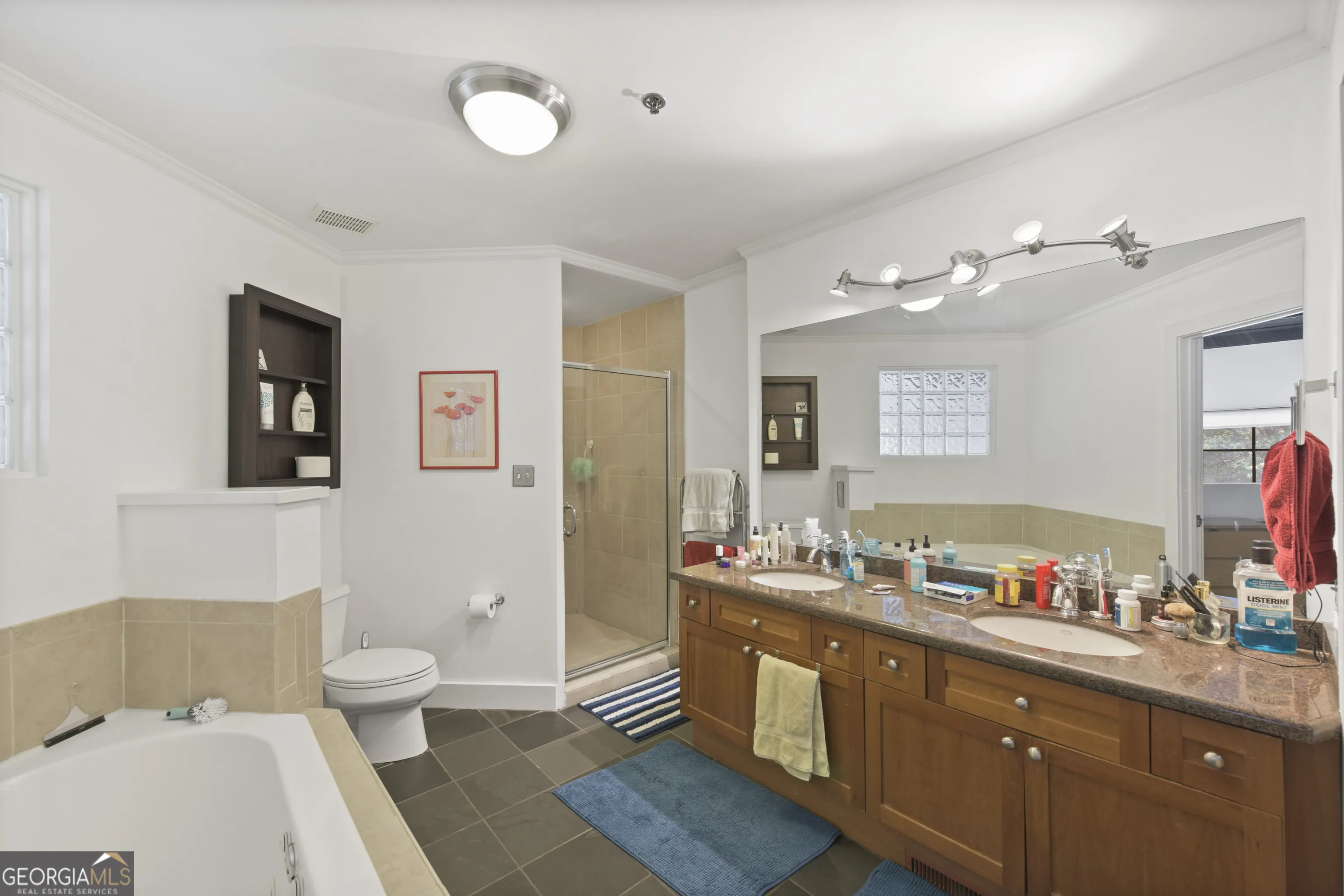 102 790 North Avenue NE, #102