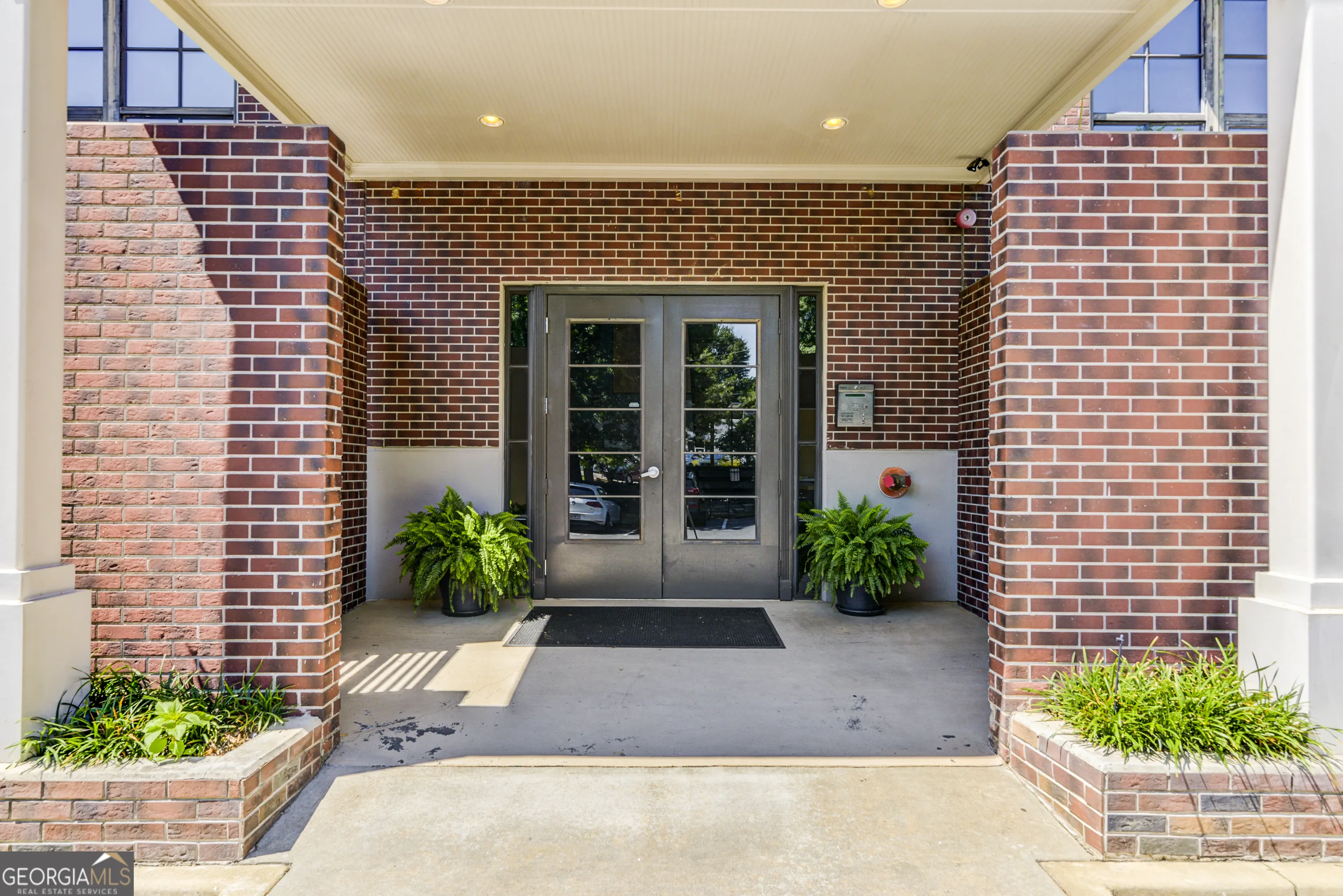 102 790 North Avenue NE, #102