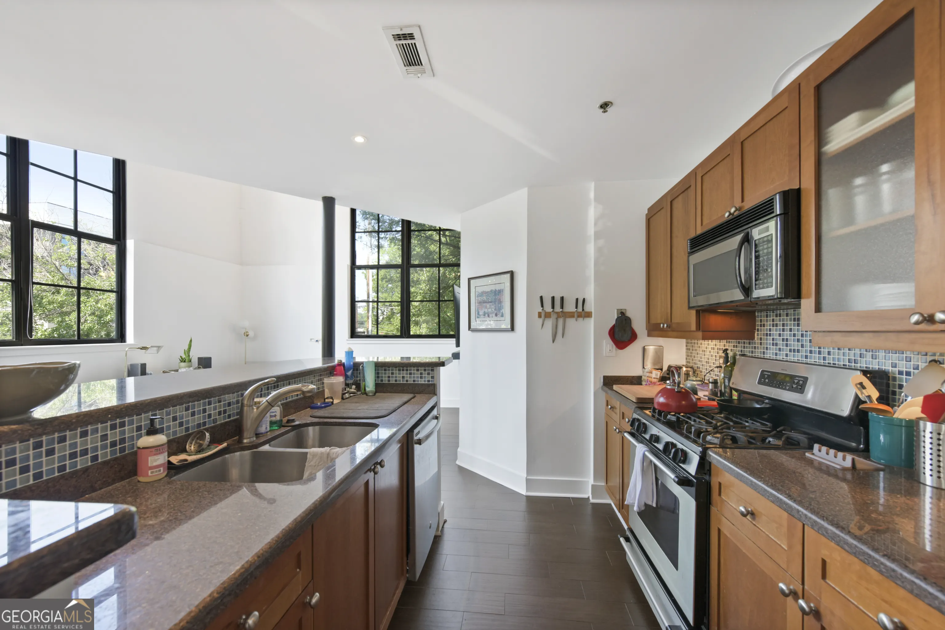 102 790 North Avenue NE, #102