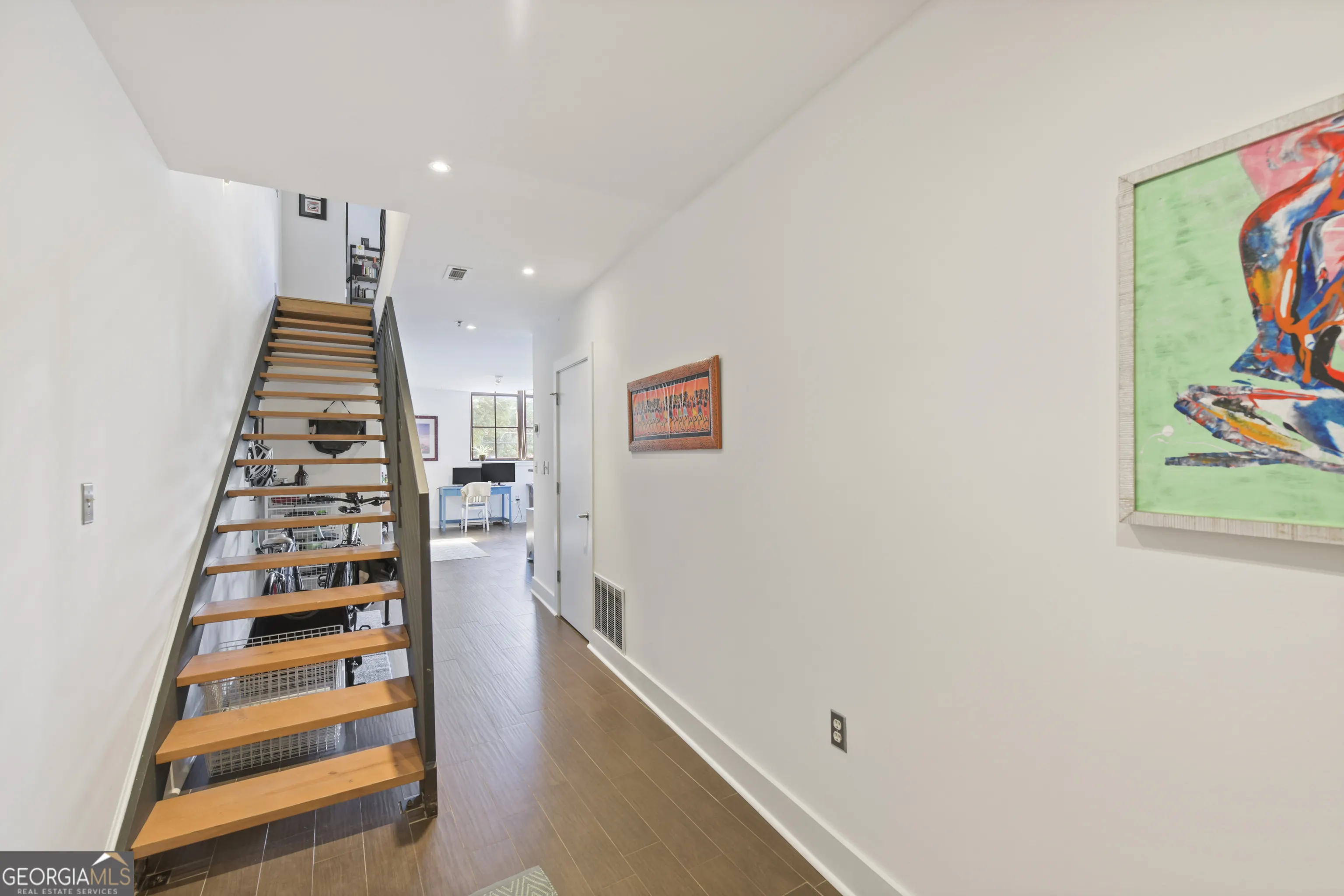 102 790 North Avenue NE, #102