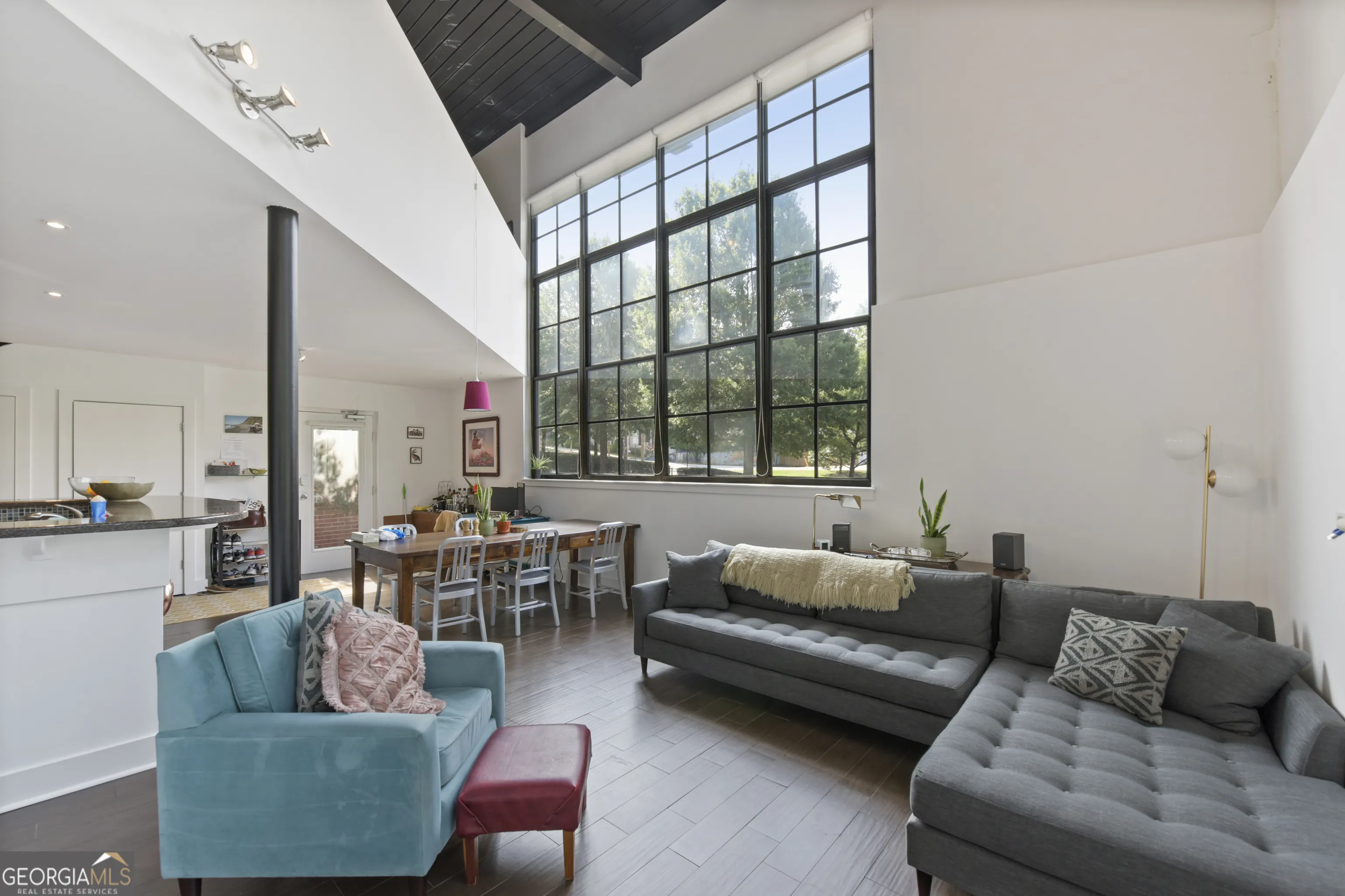 102 790 North Avenue NE, #102