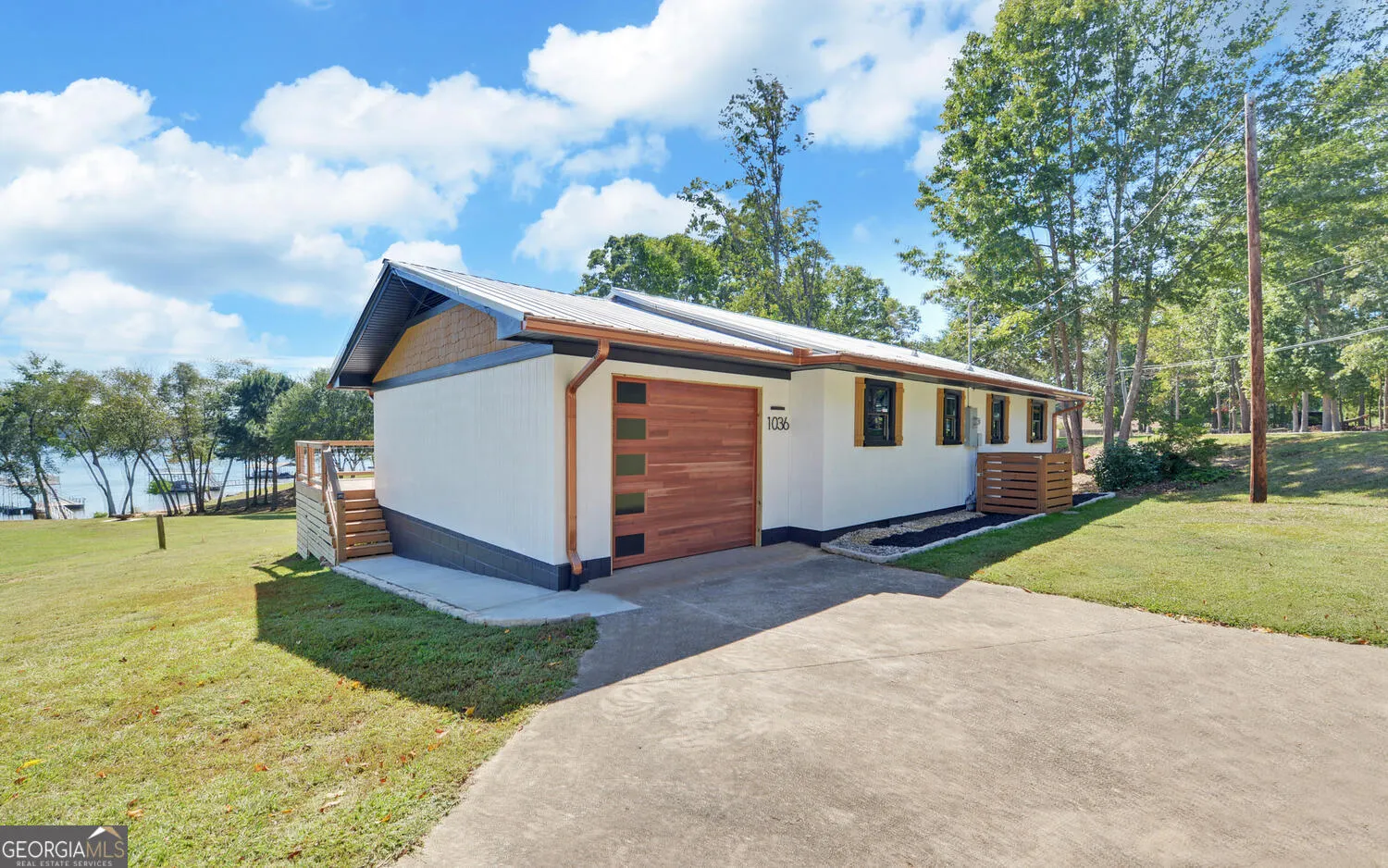 1000 & 1036 Lightwood Road