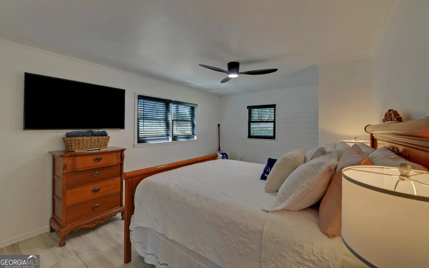 1000 & 1036 Lightwood Road
