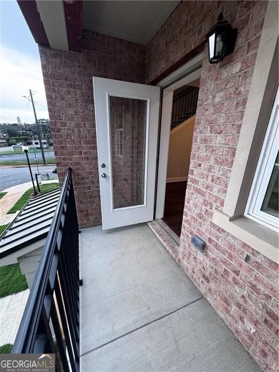 P 1777 Temple Avenue, #P