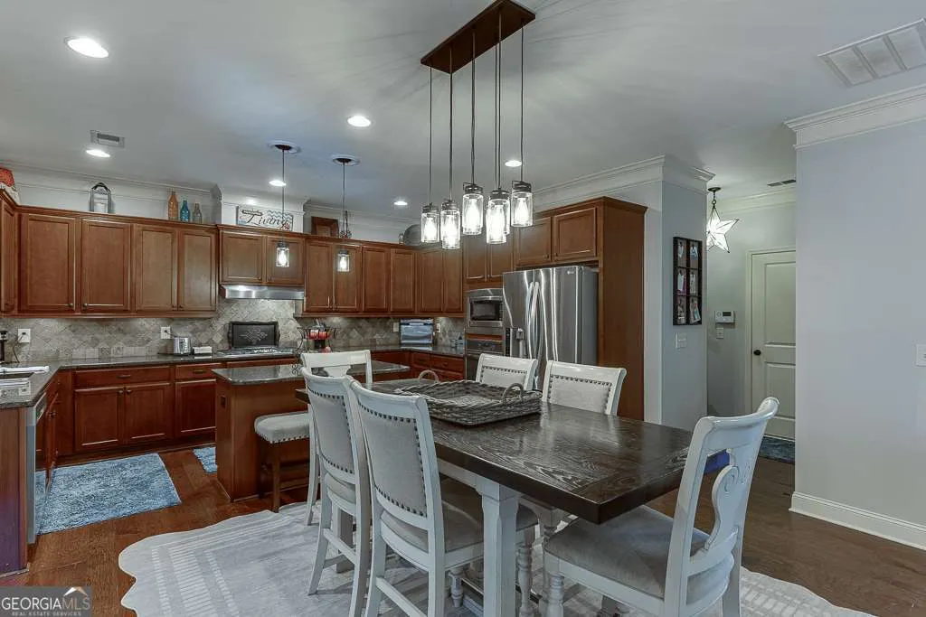 386 Ridge Walk Court