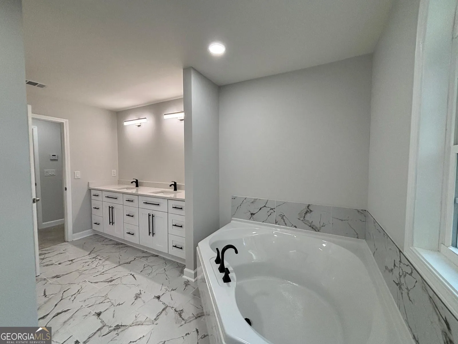 2122 Graystone Parkway