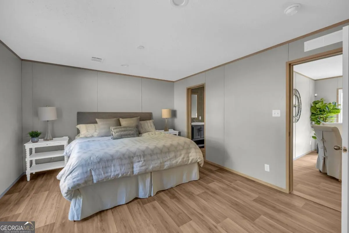 946 Essic Road