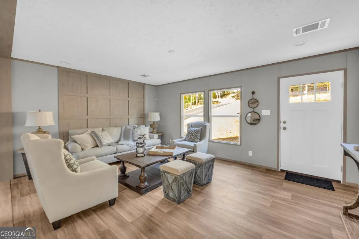 946 Essic Road