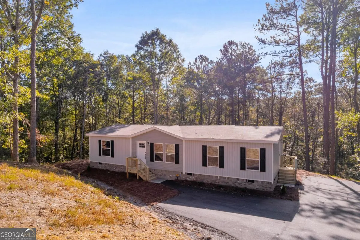 946 Essic Road