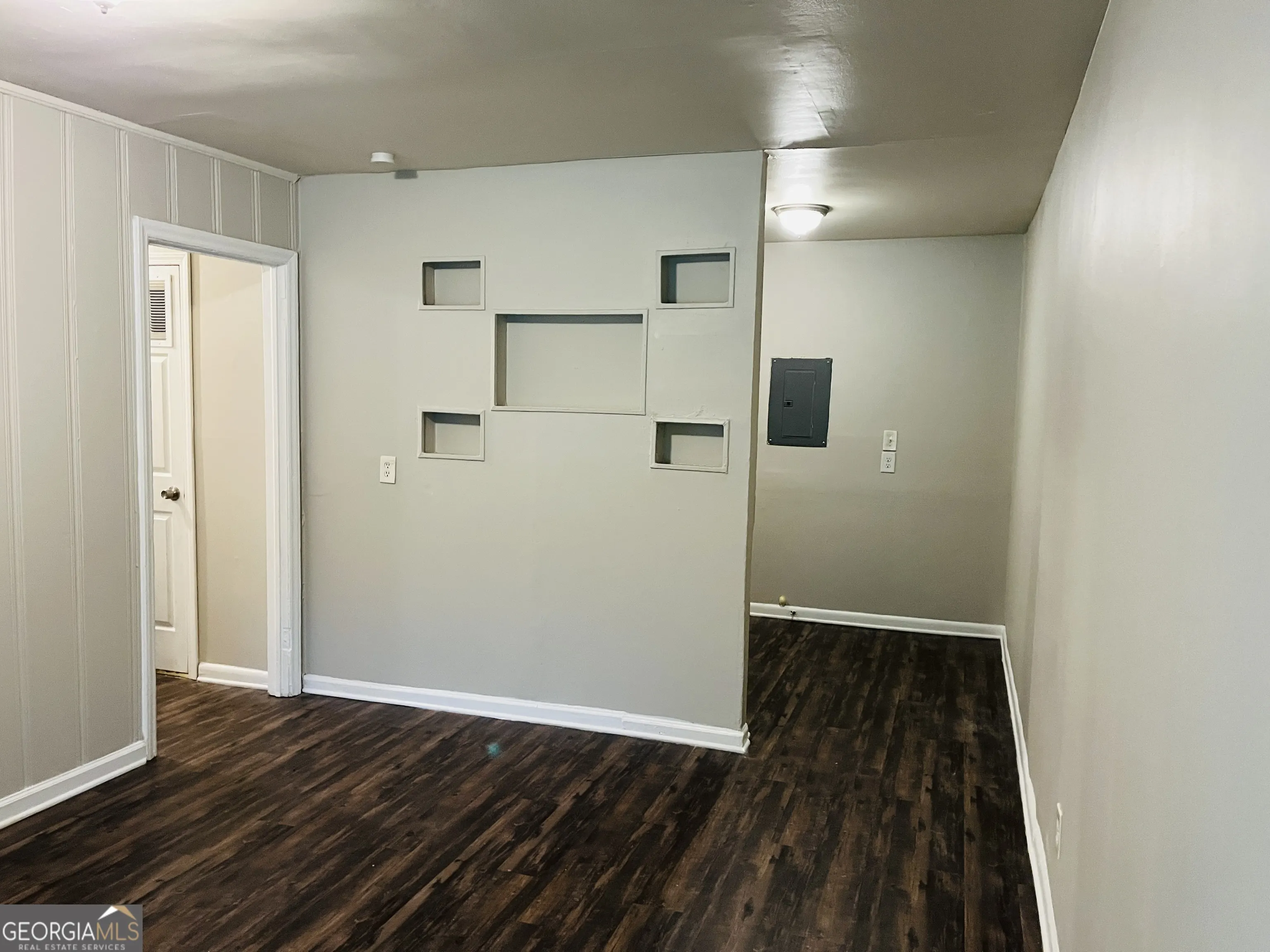 6100 6102 E Fayetteville Drive, #6100