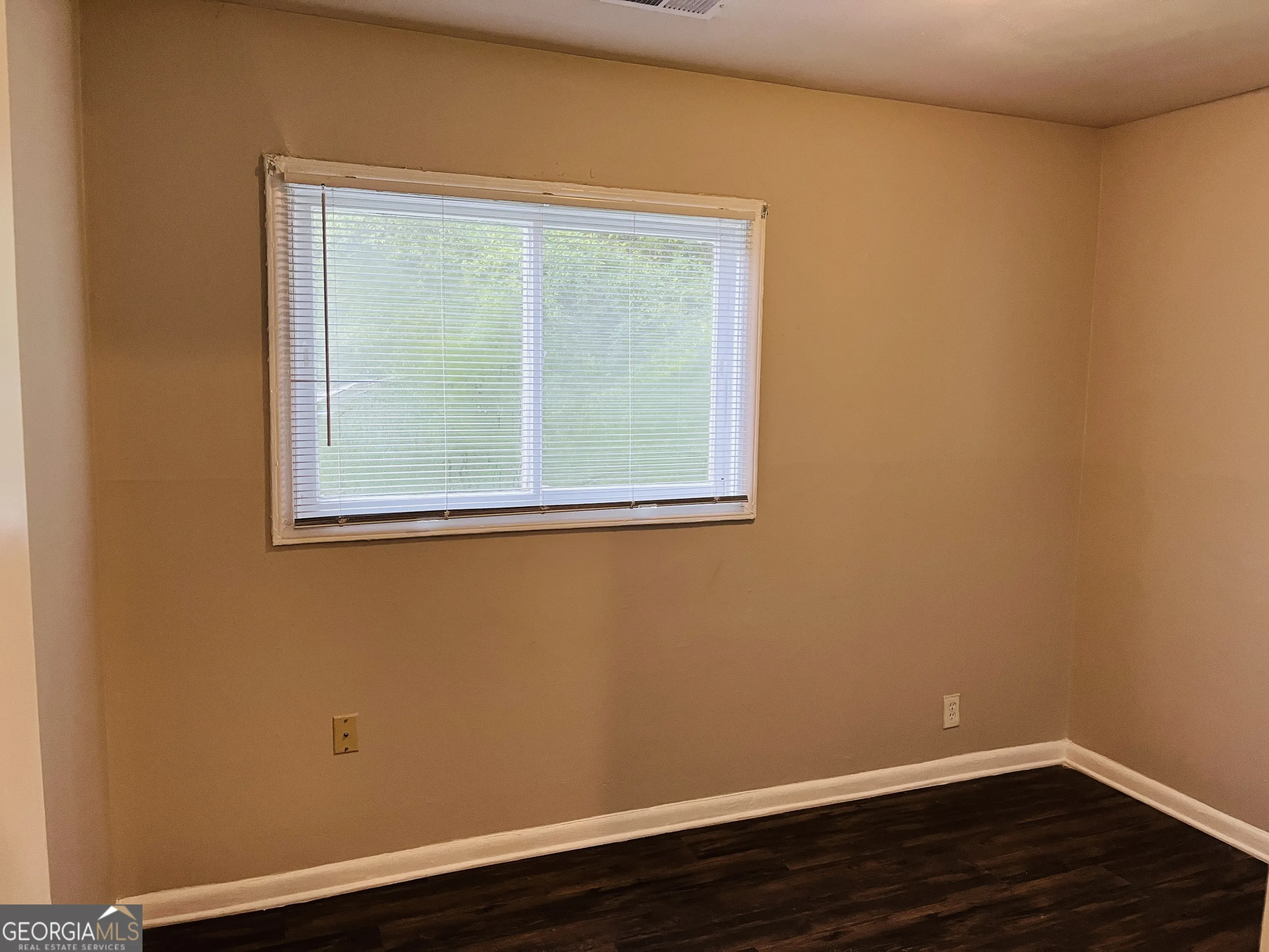 6100 6102 E Fayetteville Drive, #6100