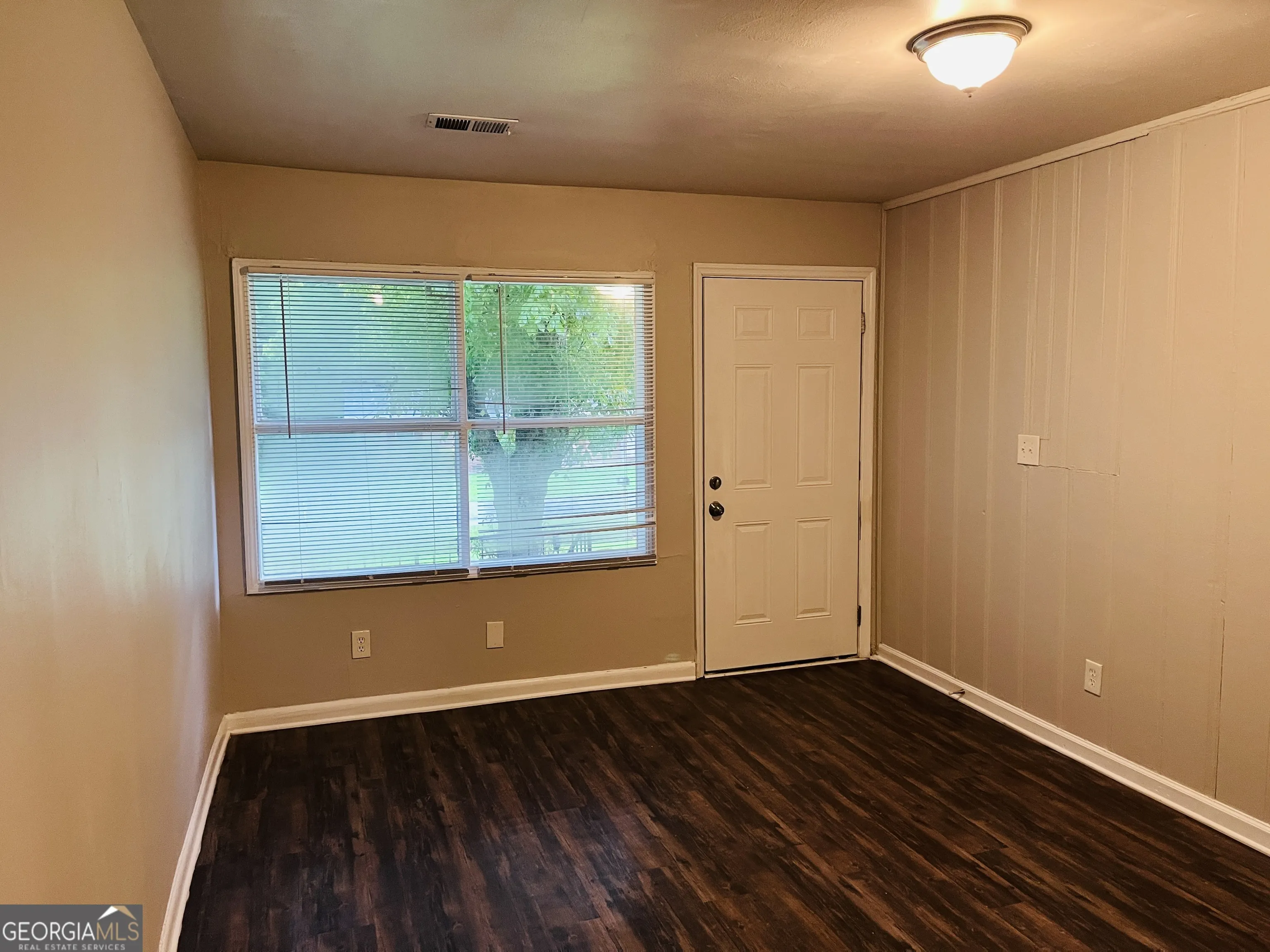 6100 6102 E Fayetteville Drive, #6100