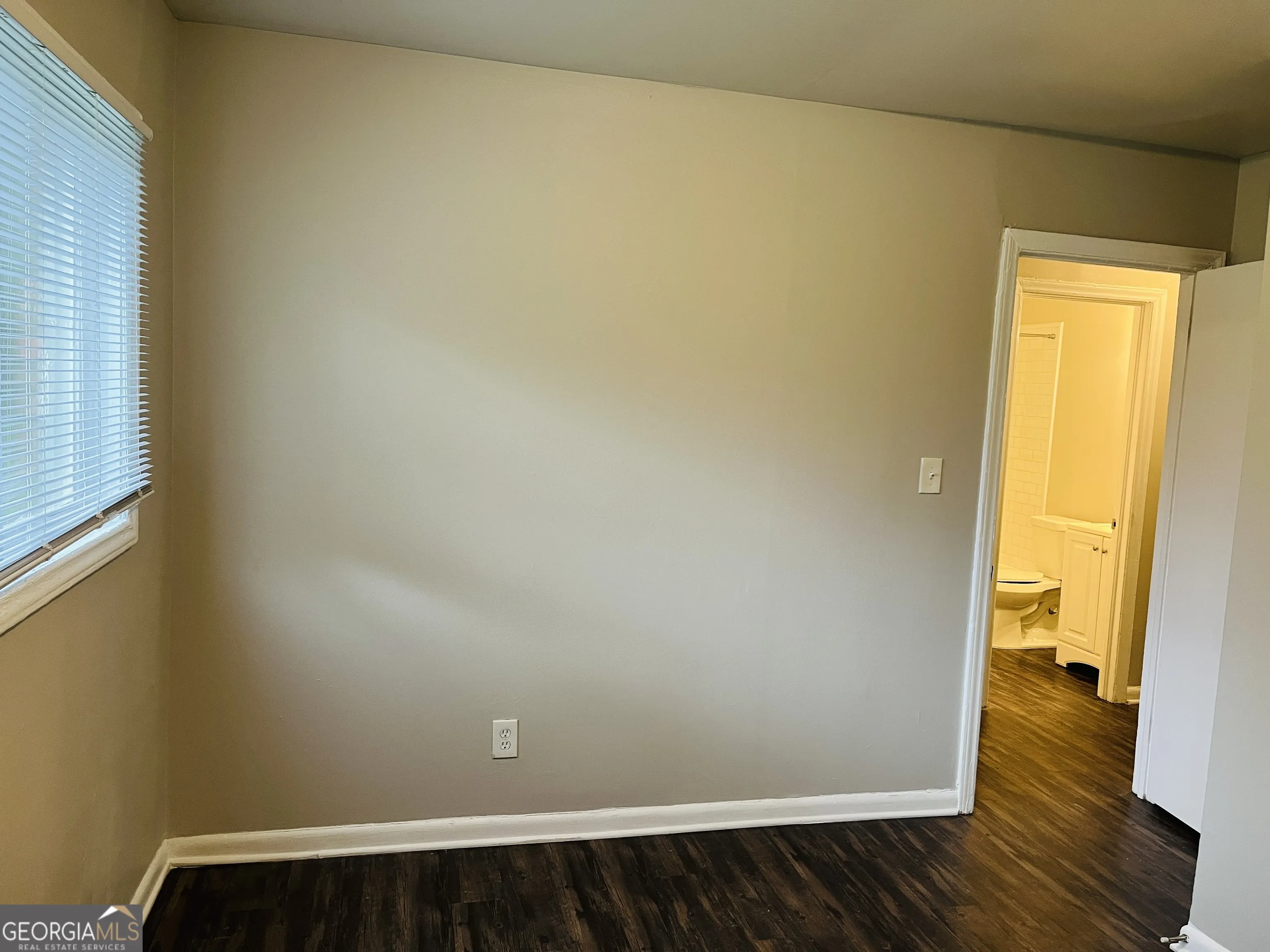 6100 6102 E Fayetteville Drive, #6100