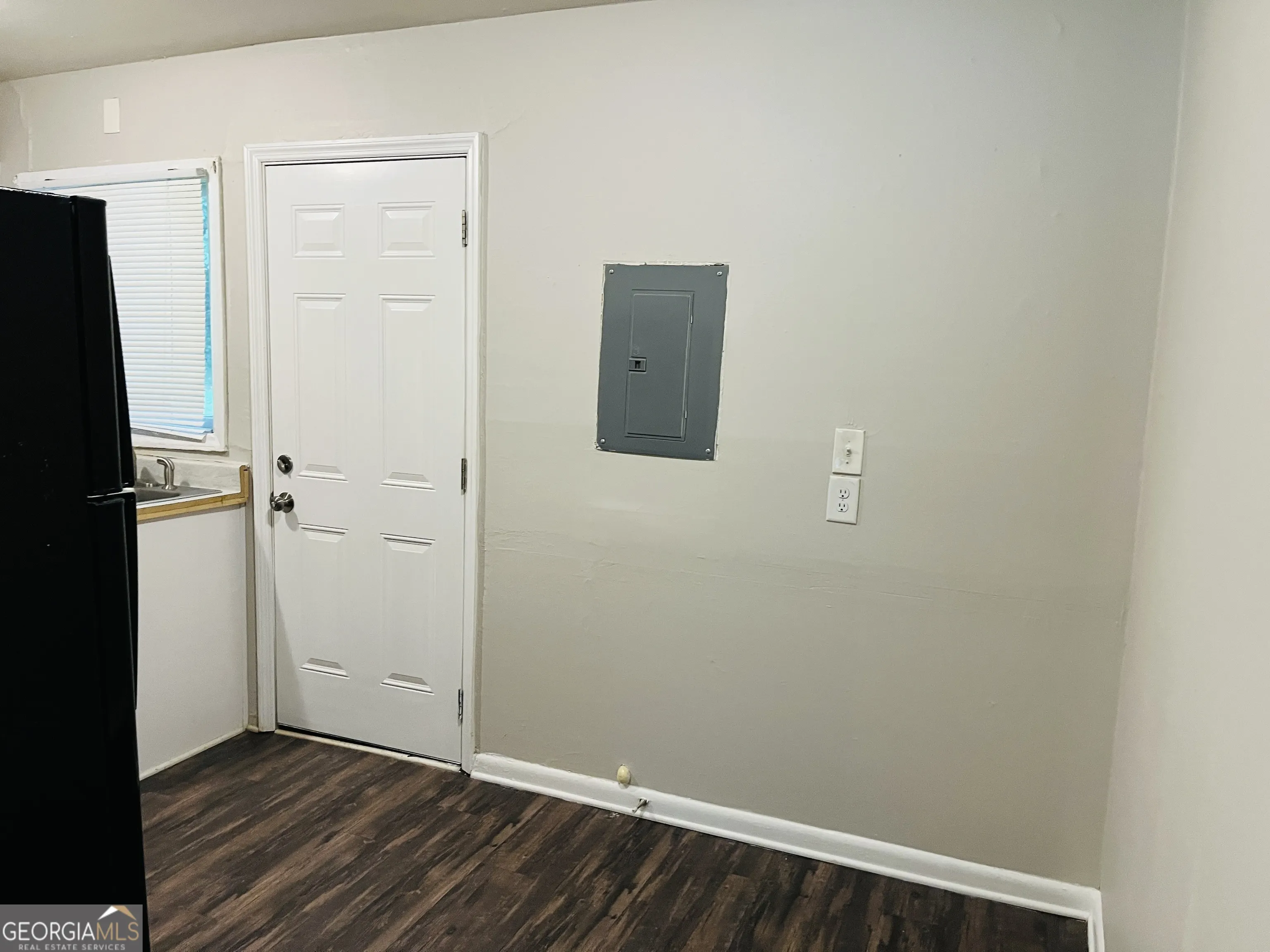 6100 6102 E Fayetteville Drive, #6100