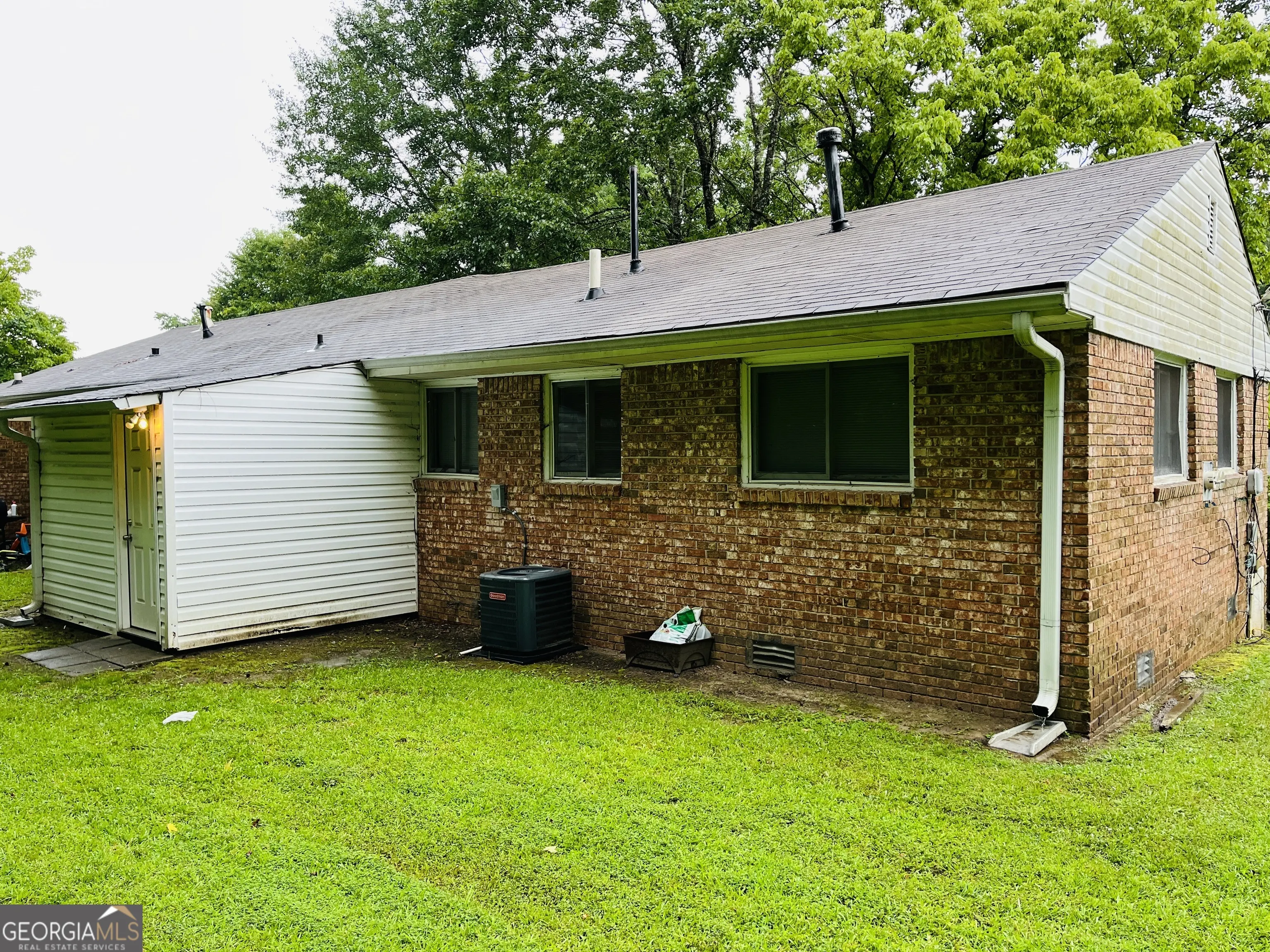 6100 6102 E Fayetteville Drive, #6100