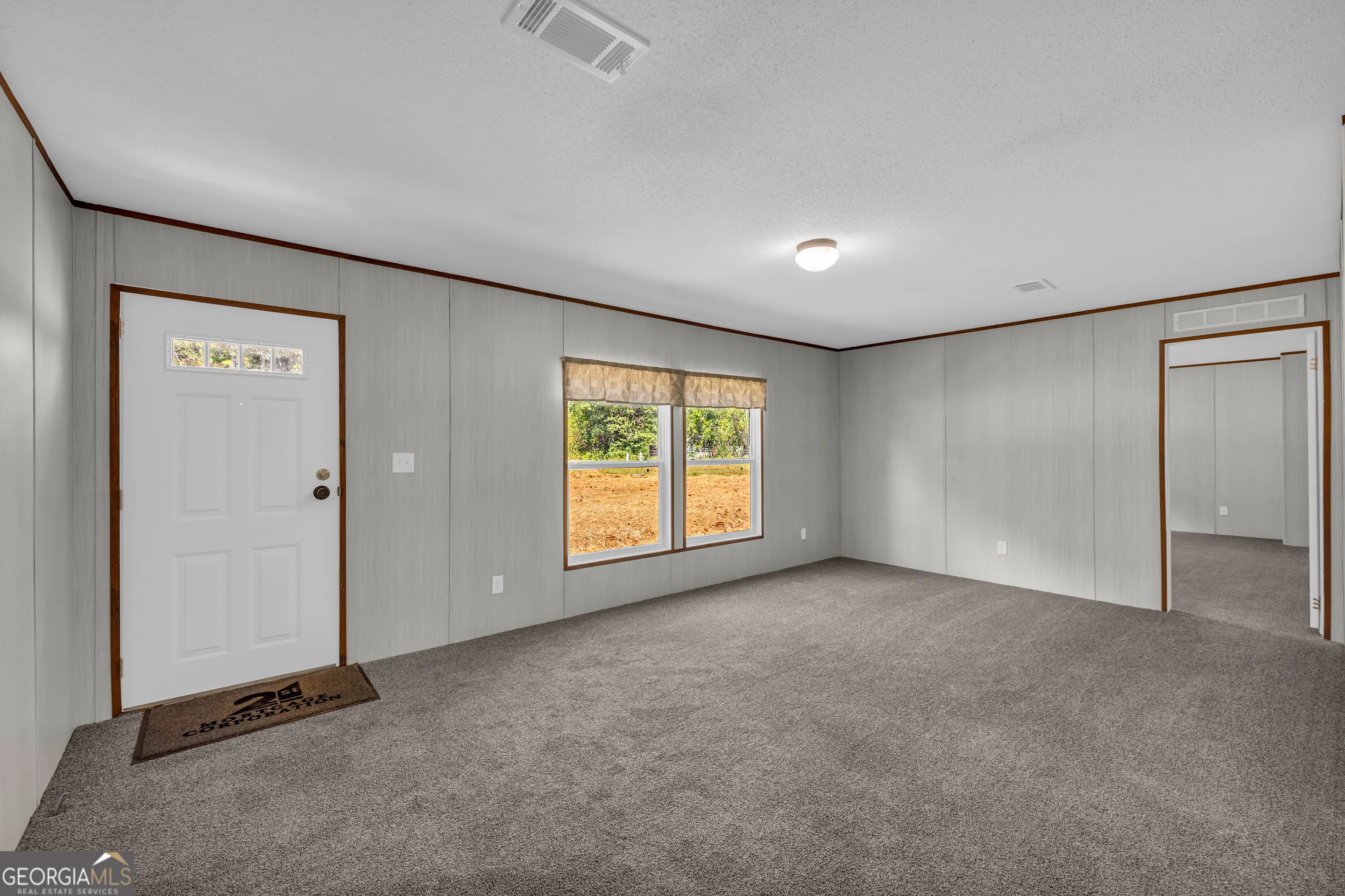 596 Pinetree Circle