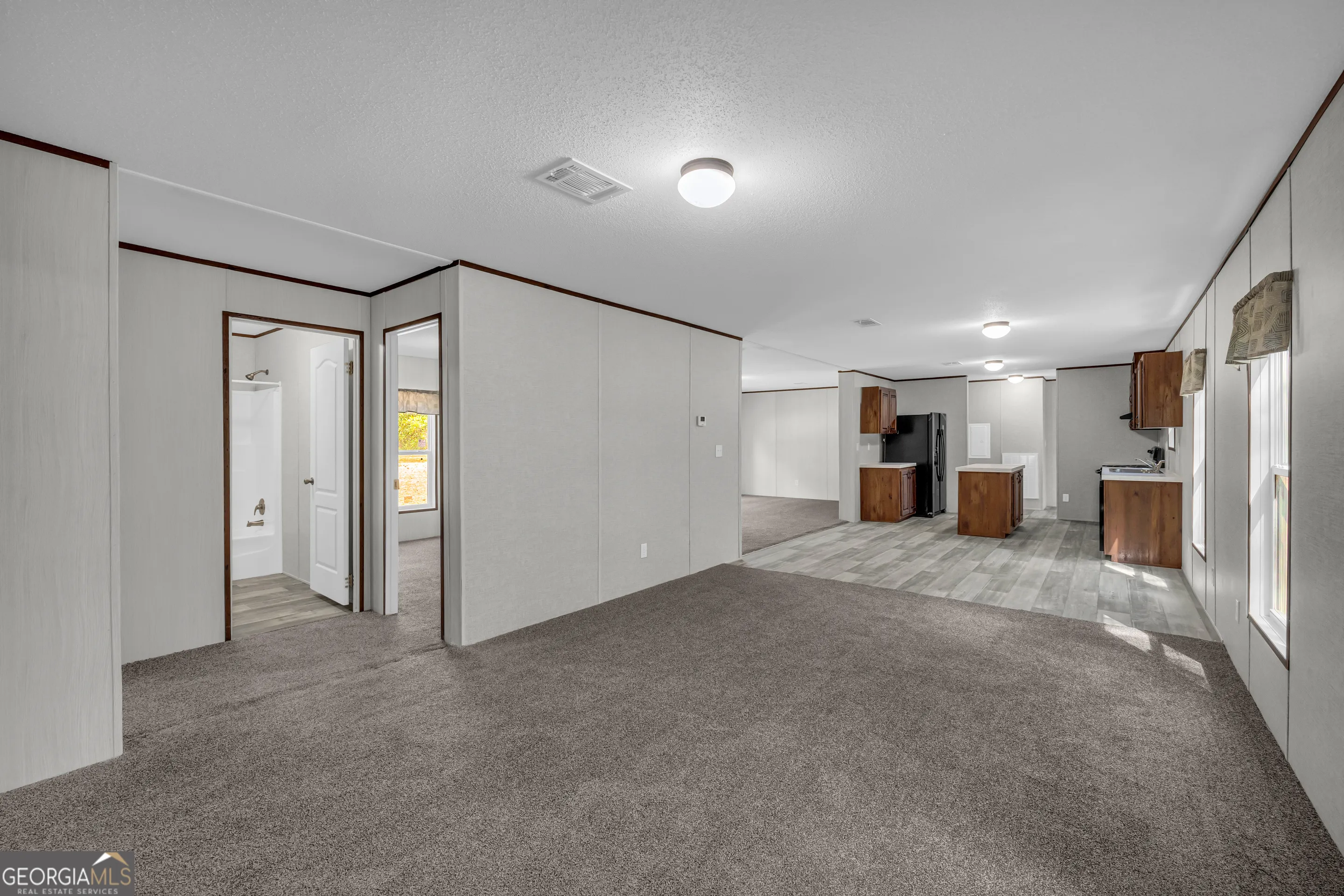 596 Pinetree Circle