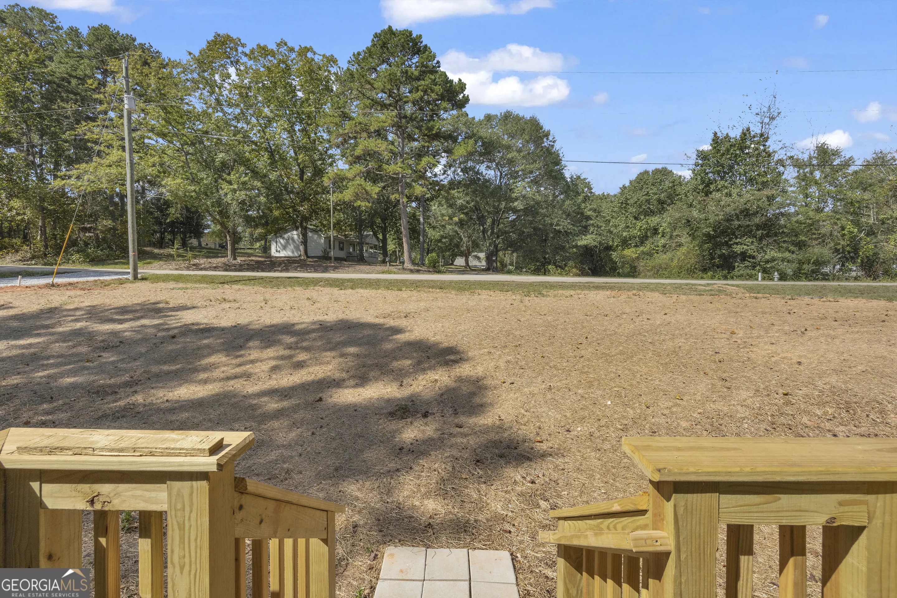 596 Pinetree Circle