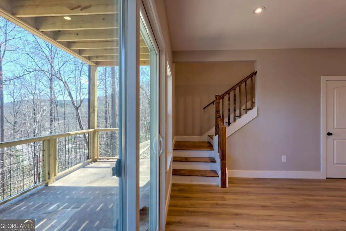 1378 Summit Trail