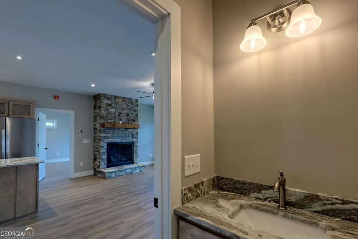 1378 Summit Trail