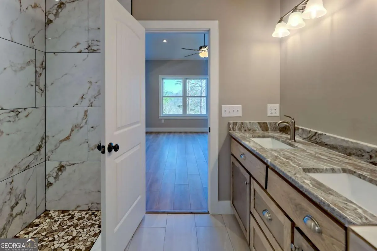 1378 Summit Trail