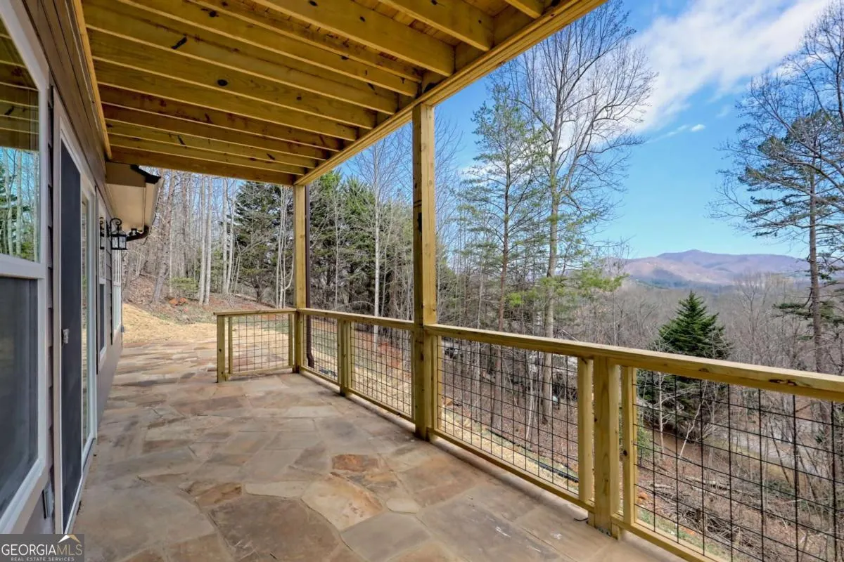 1378 Summit Trail