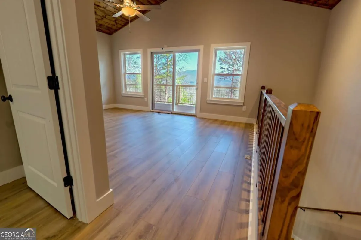 1378 Summit Trail