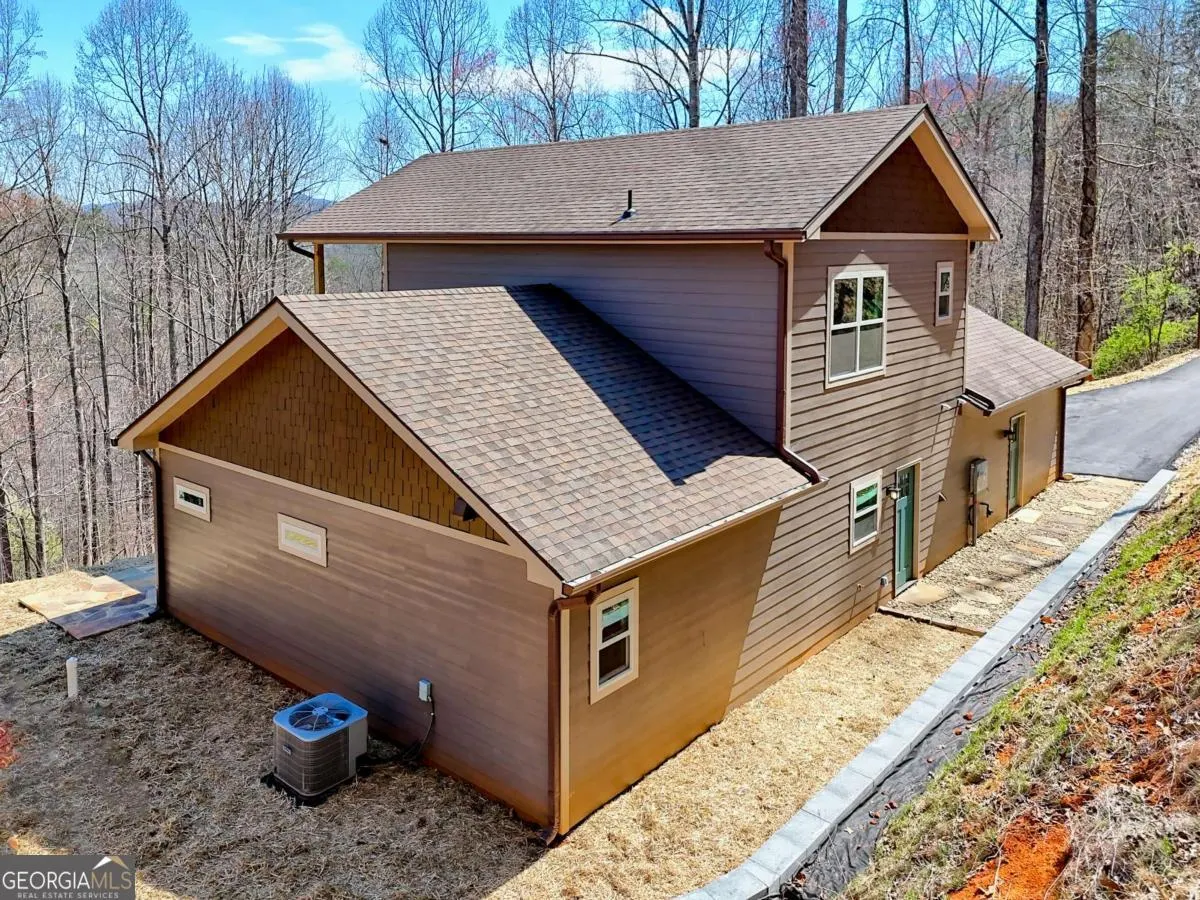 1378 Summit Trail