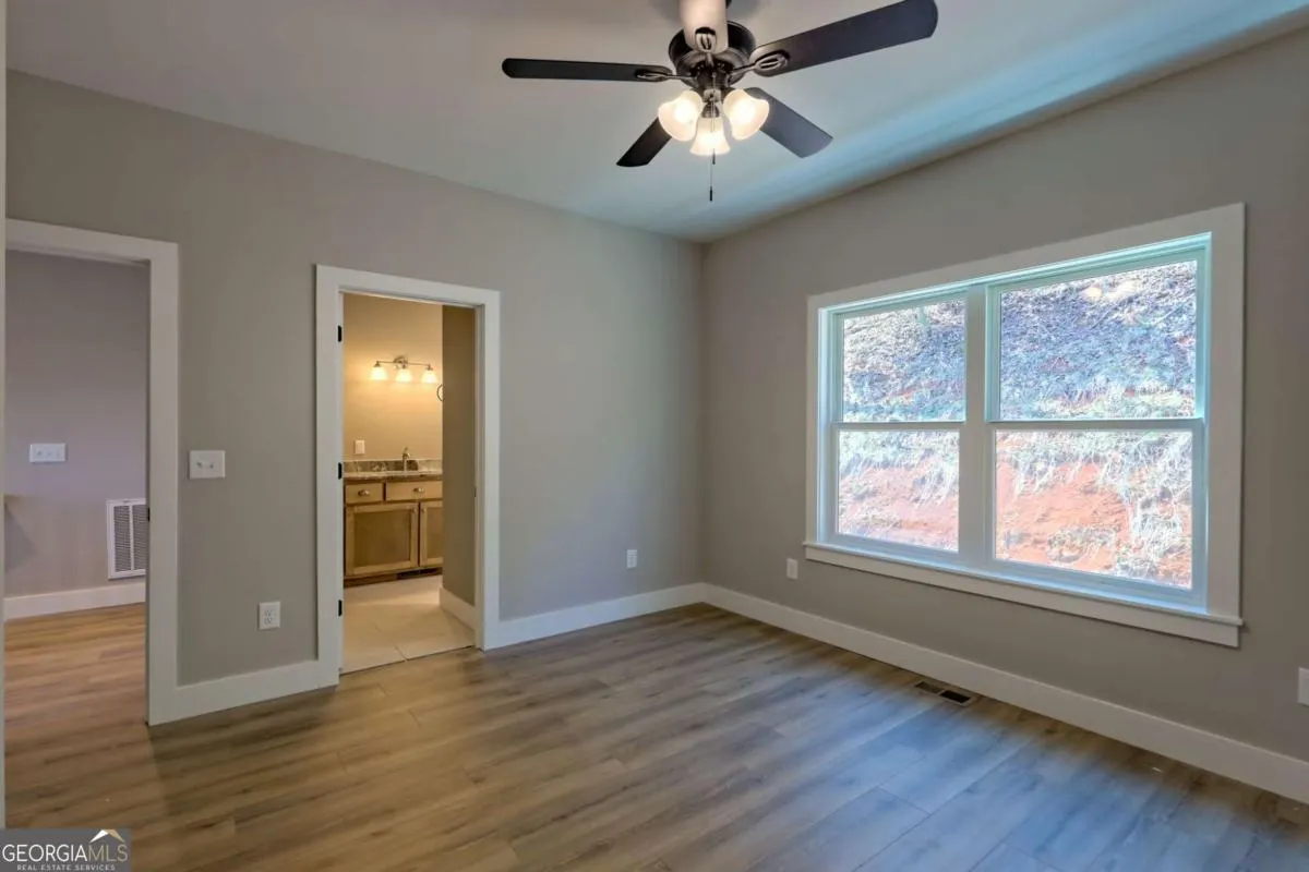 1378 Summit Trail