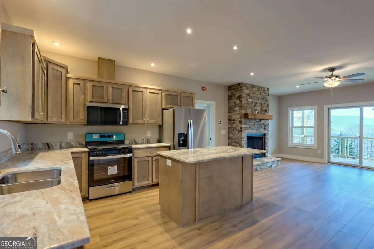 1378 Summit Trail