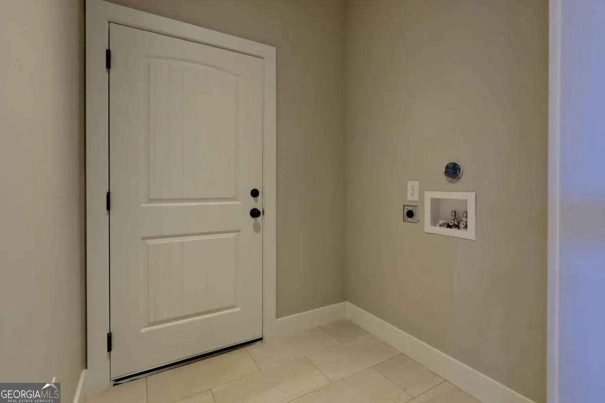 1378 Summit Trail