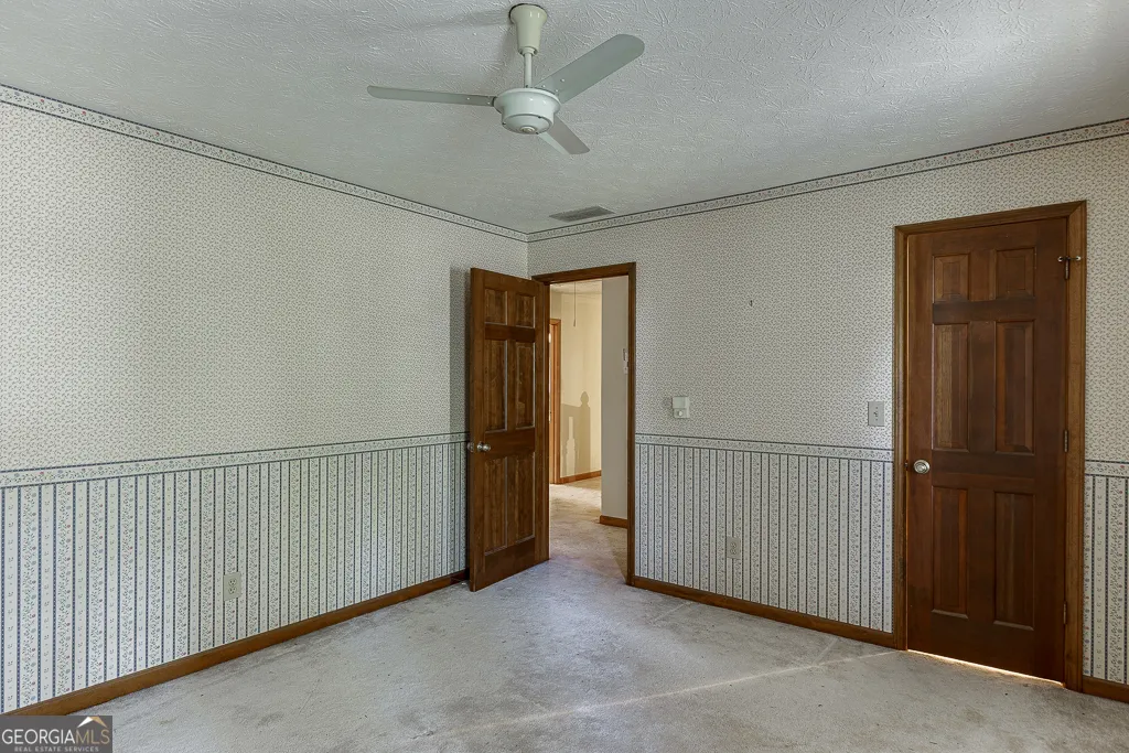 2302 Smokehouse Path