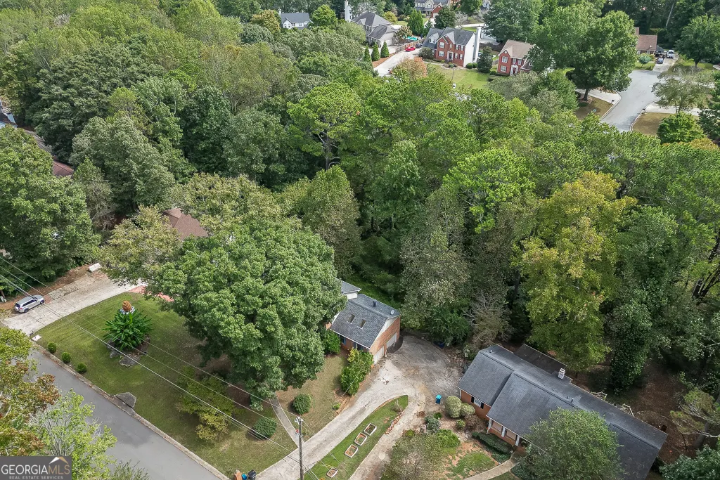 2302 Smokehouse Path