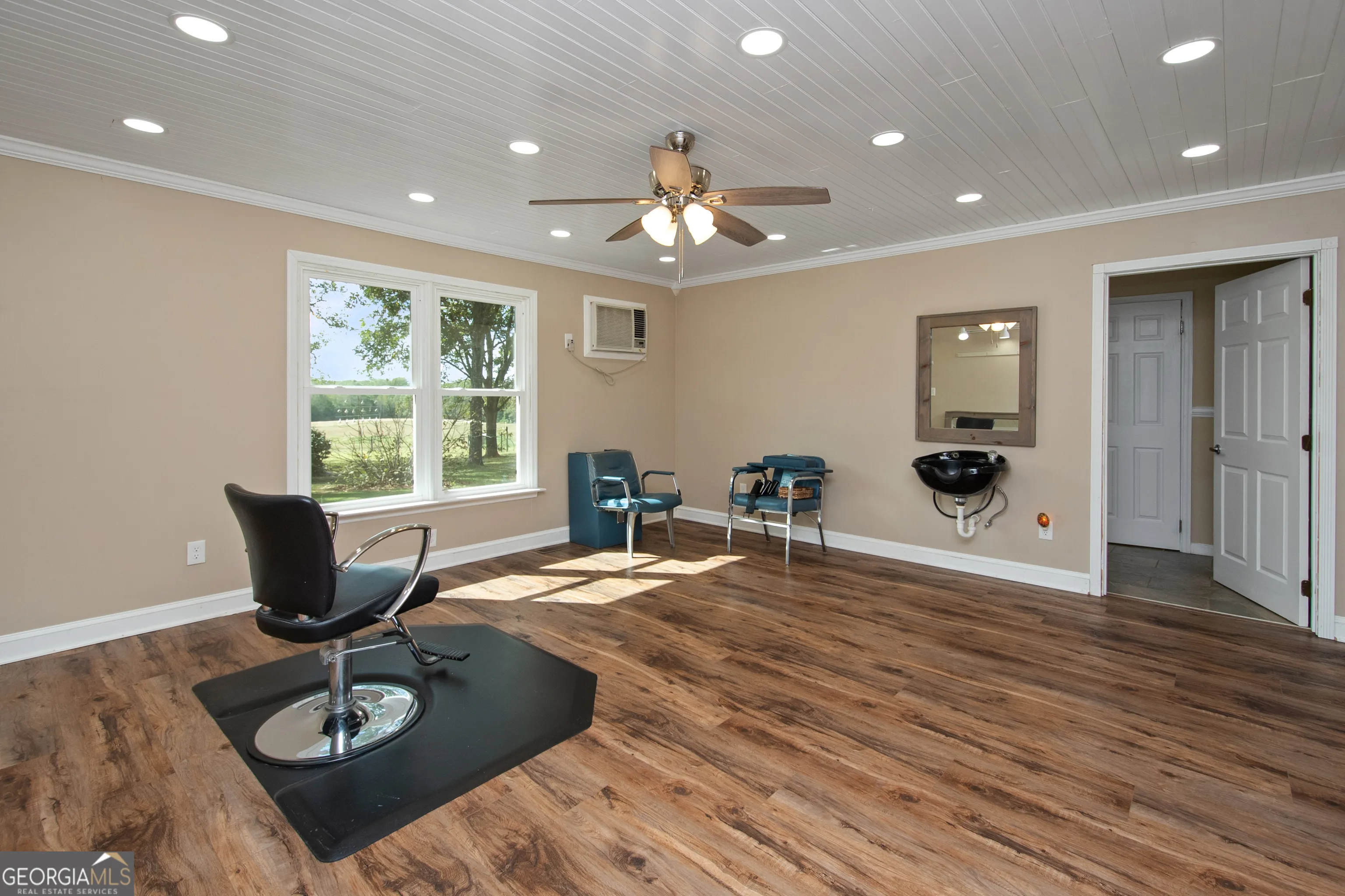 402 Tom Bell Road