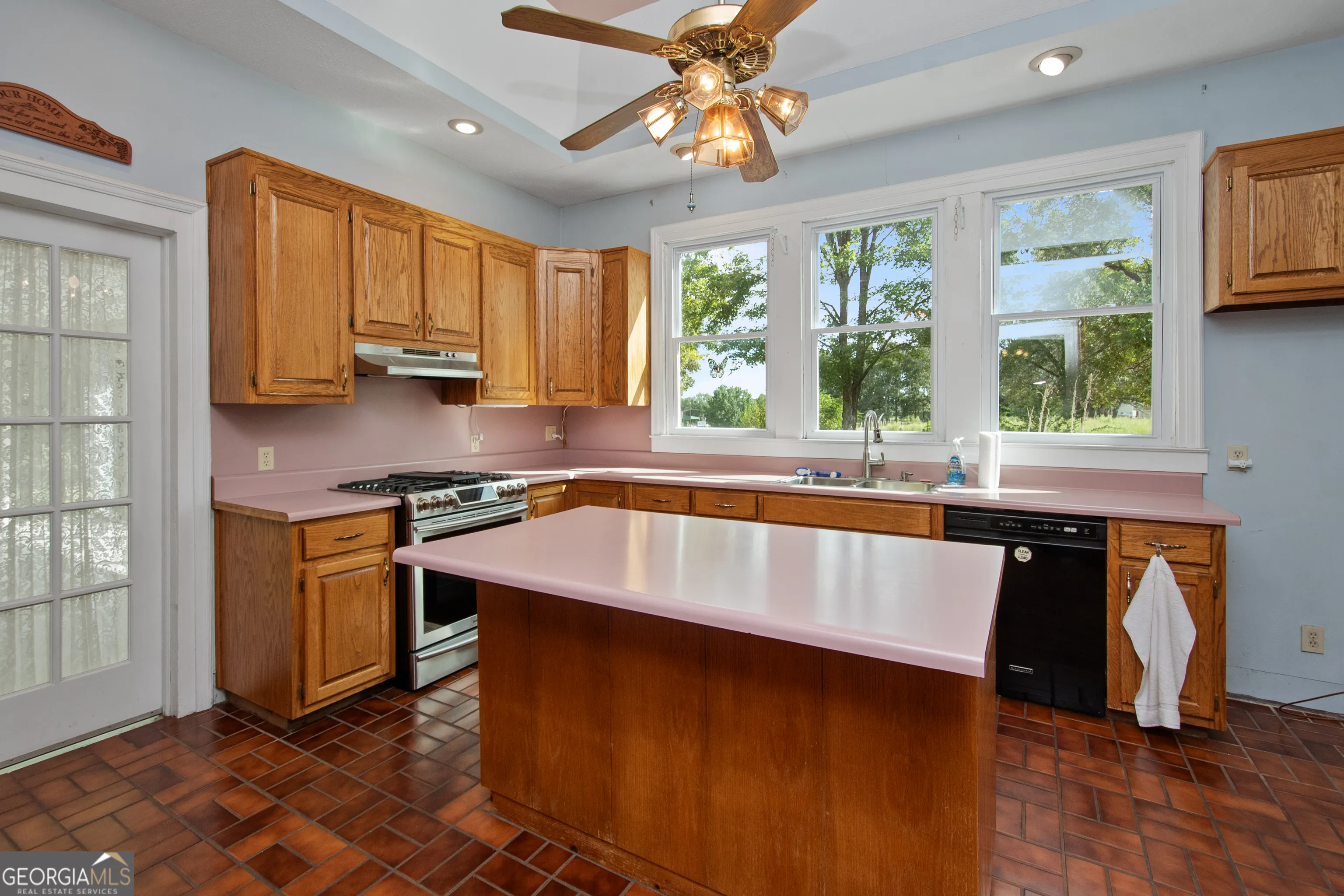 402 Tom Bell Road