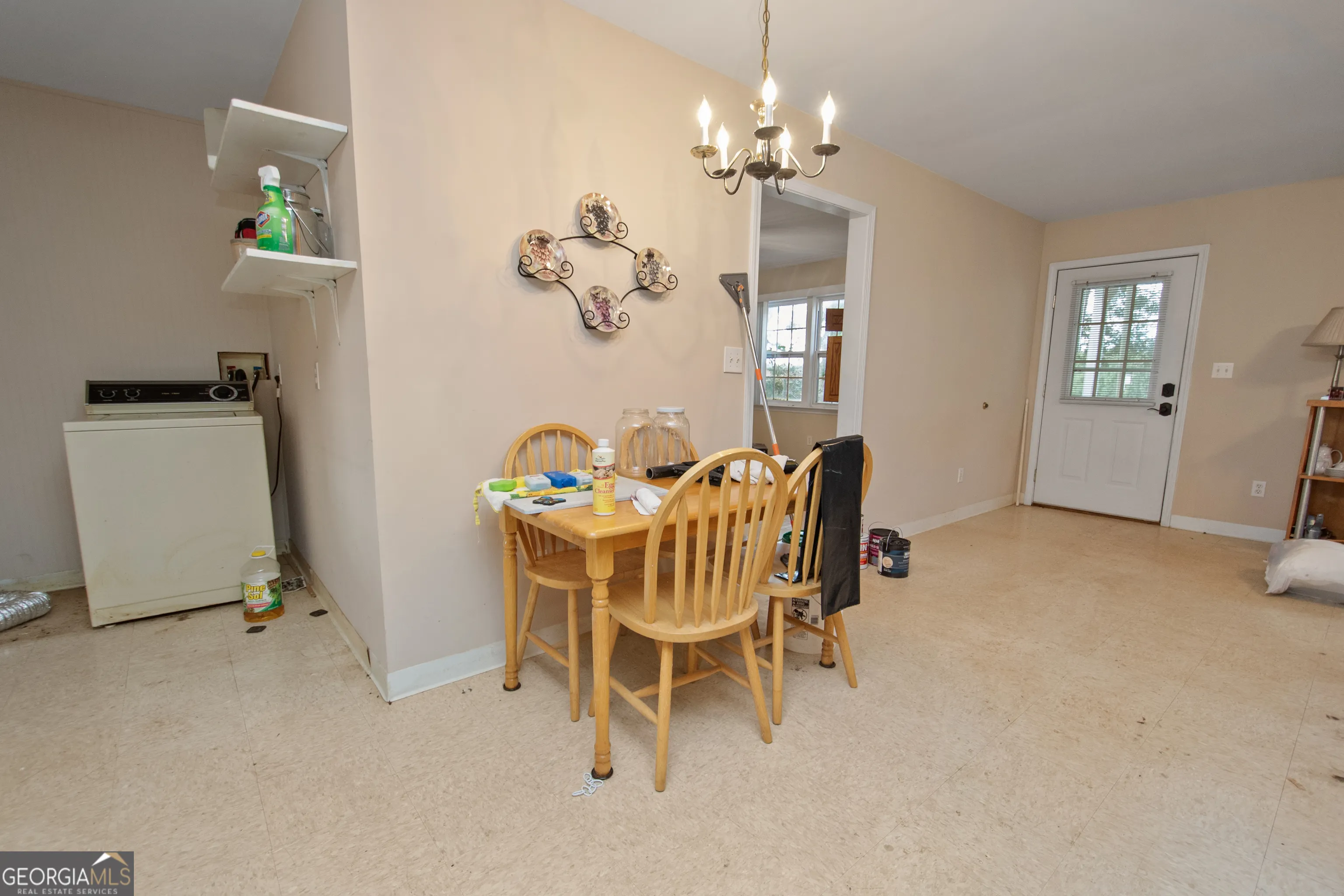 402 Tom Bell Road
