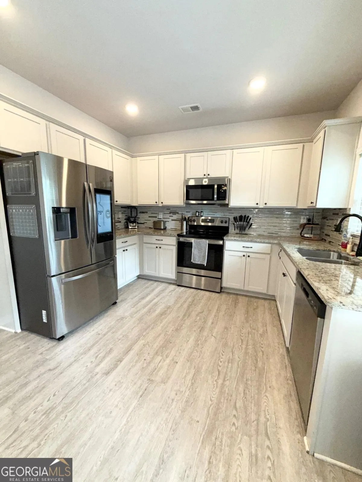 4174 Lyons Walk