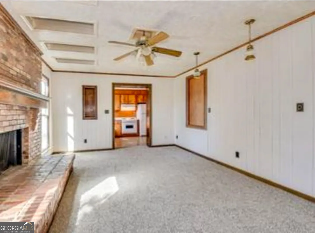 2148 Eastside Court