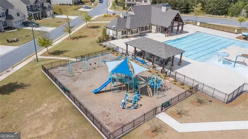 116 CRESTBROOK Way