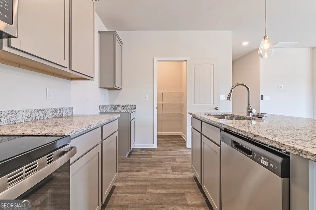 305 1676 Fuma Leaf Way, #305